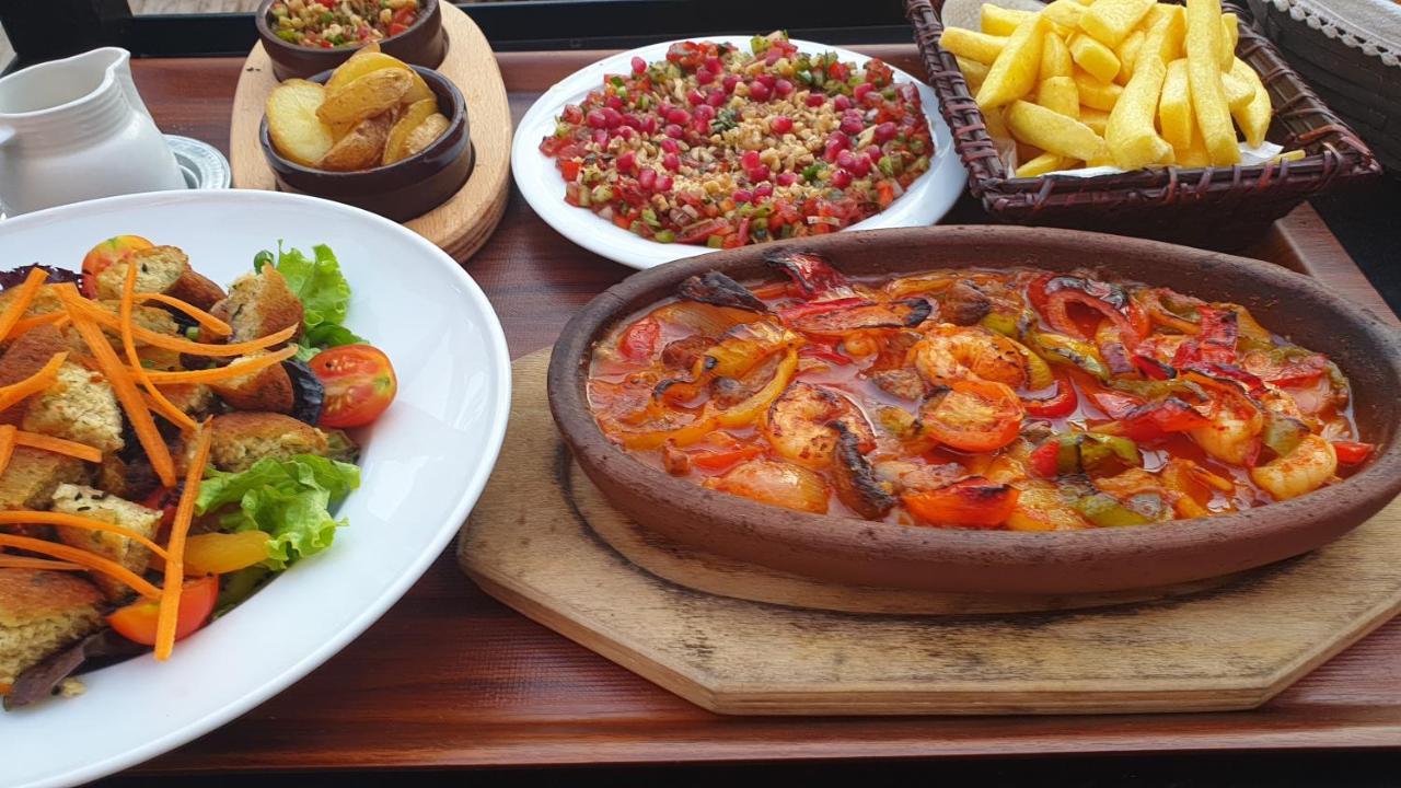 פאטהיה Eyna Hotel מראה חיצוני תמונה